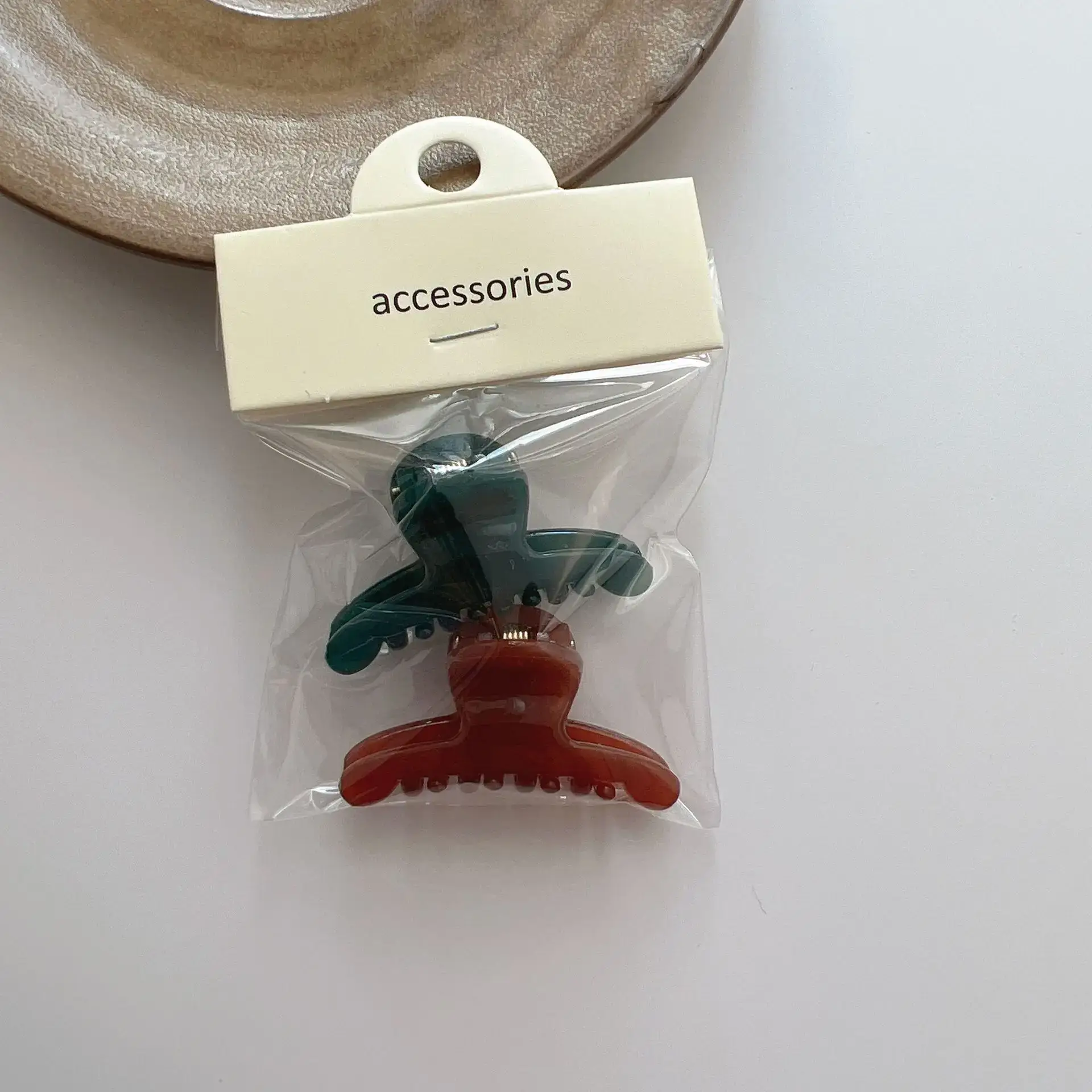 Bath Hair Clips - 4 Pack of Colorful & Durable Grip Clips - Image 3