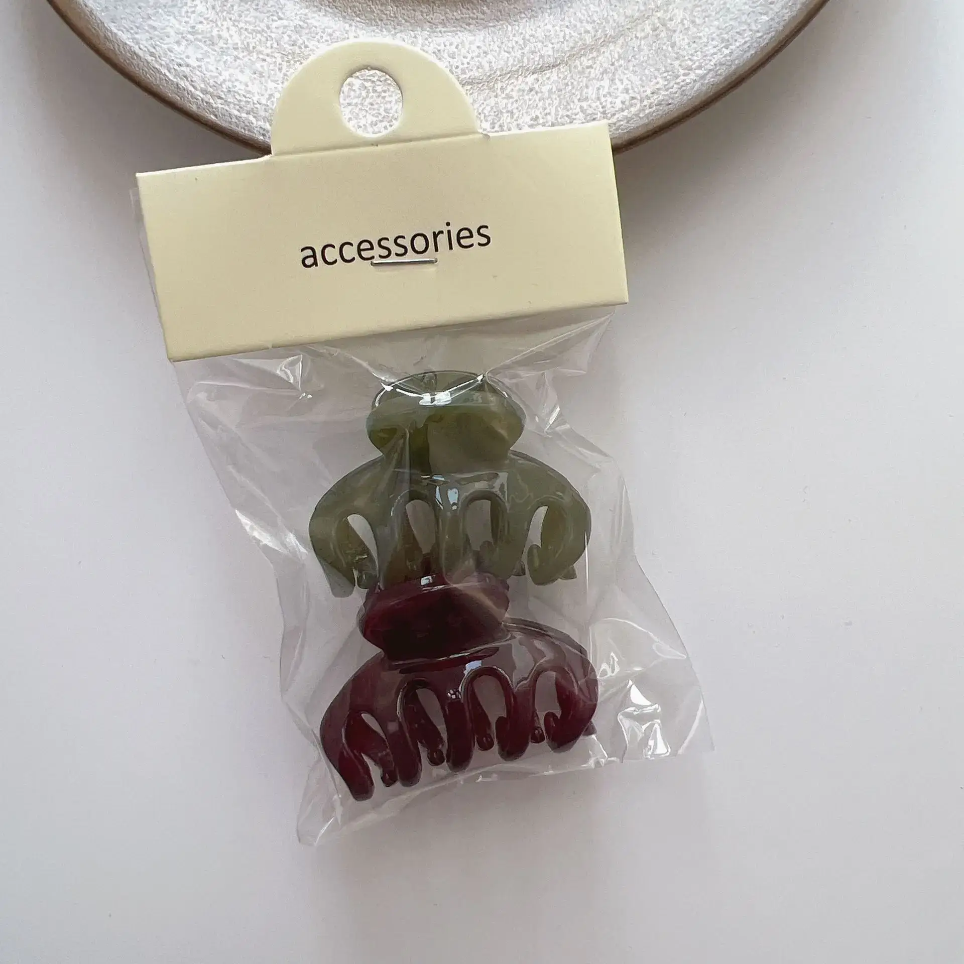 Bath Hair Clips - 4 Pack of Colorful & Durable Grip Clips - Image 6