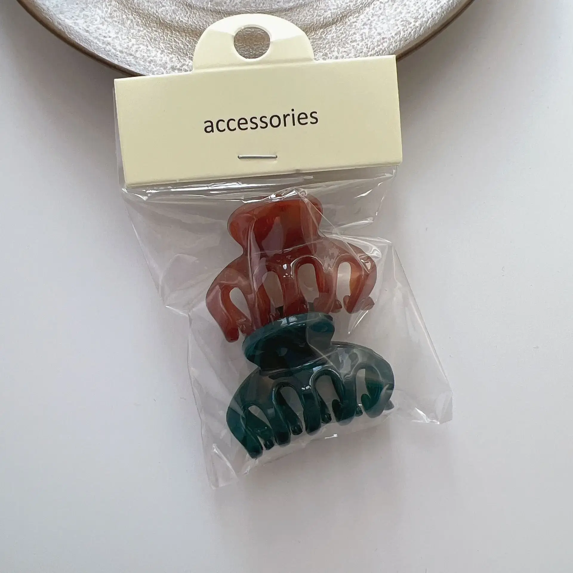 Bath Hair Clips - 4 Pack of Colorful & Durable Grip Clips - Image 7