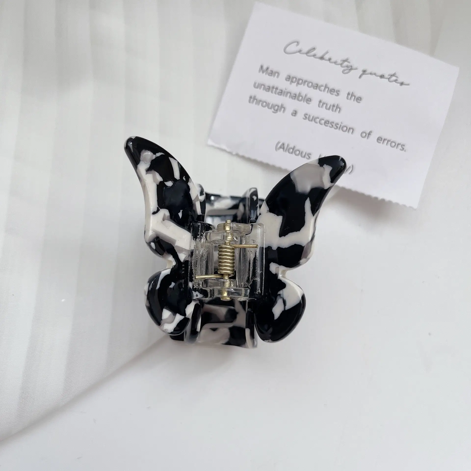 Xingyi Retro Cow Color Hair Clip Black White - Image 3