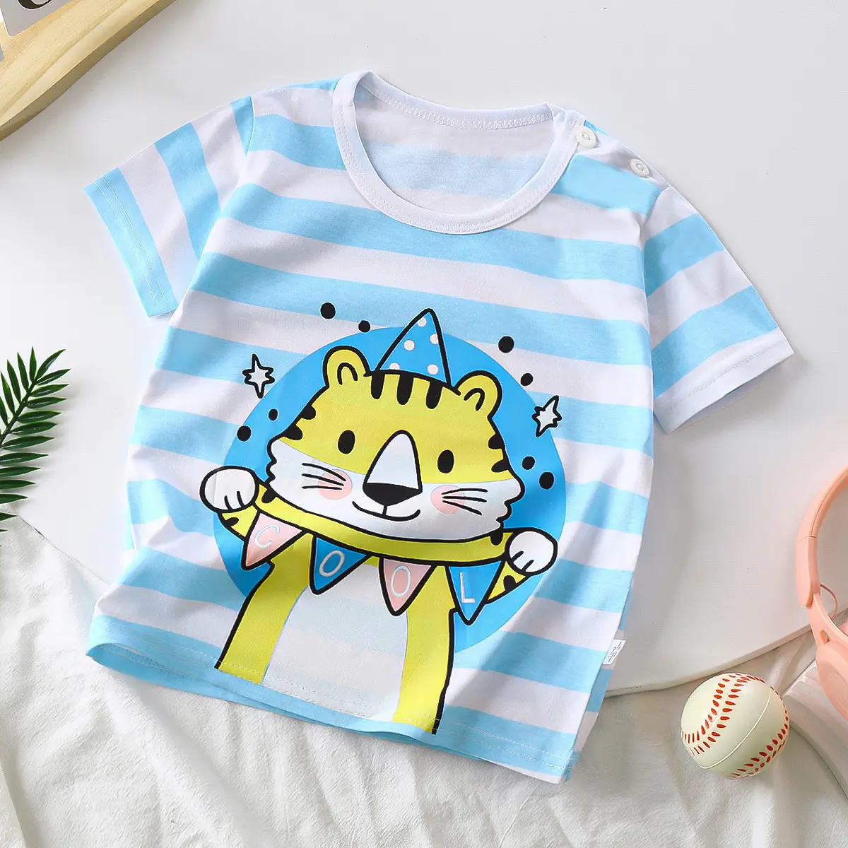 White Baby T-Shirt with Smile Graphic 2026 Kids Wear - Image 12