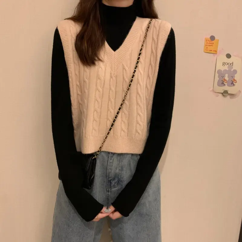 Vintage V-Neck Twist Knit Vest Women Autumn 2025 - Image 9