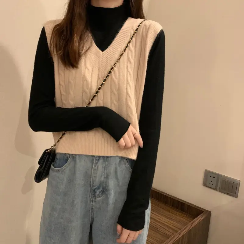 Vintage V-Neck Twist Knit Vest Women Autumn 2025 — feature 13
