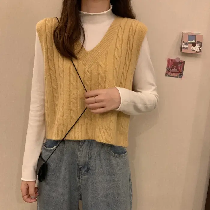 Vintage V-Neck Twist Knit Vest Women Autumn 2025 - Image 3