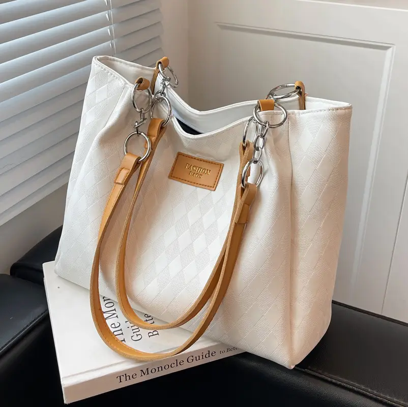 White Leather Shoulder Bag for Women 2025 New Spring - Image 4