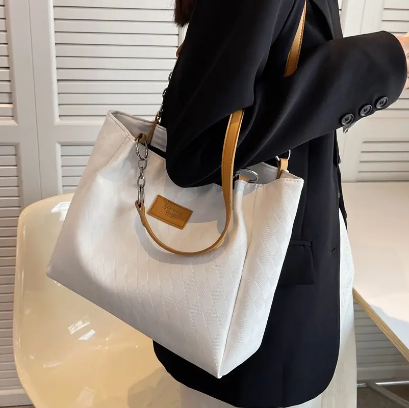 White Leather Shoulder Bag for Women 2025 New Spring - Image 5