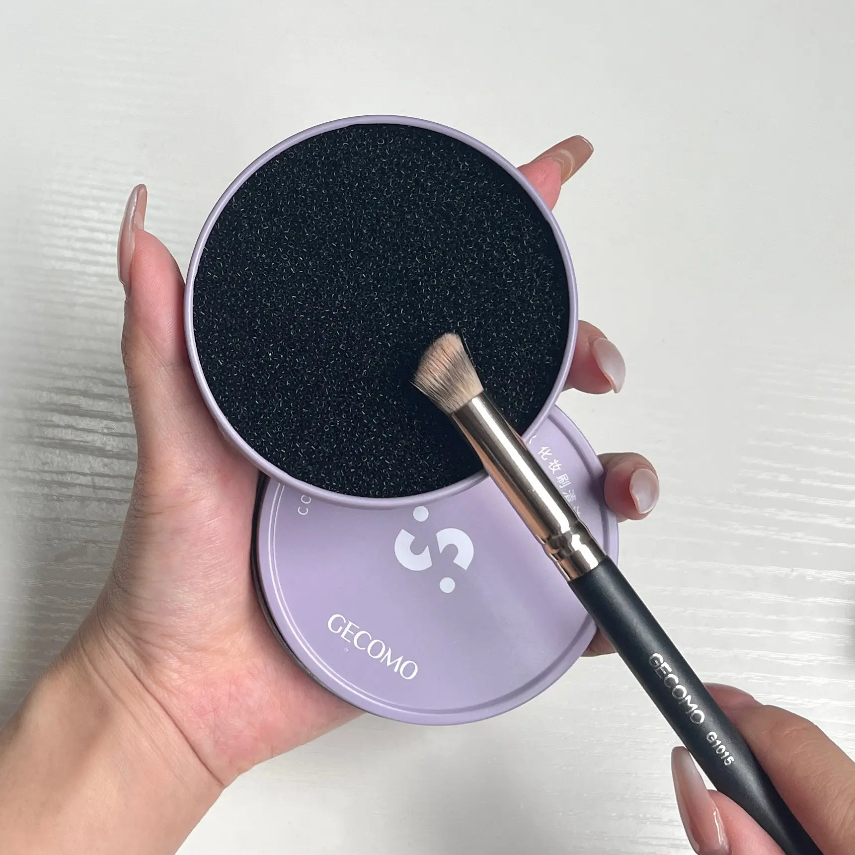 GECOMO Mini Silicone Powder Brush Cleaner - Image 3