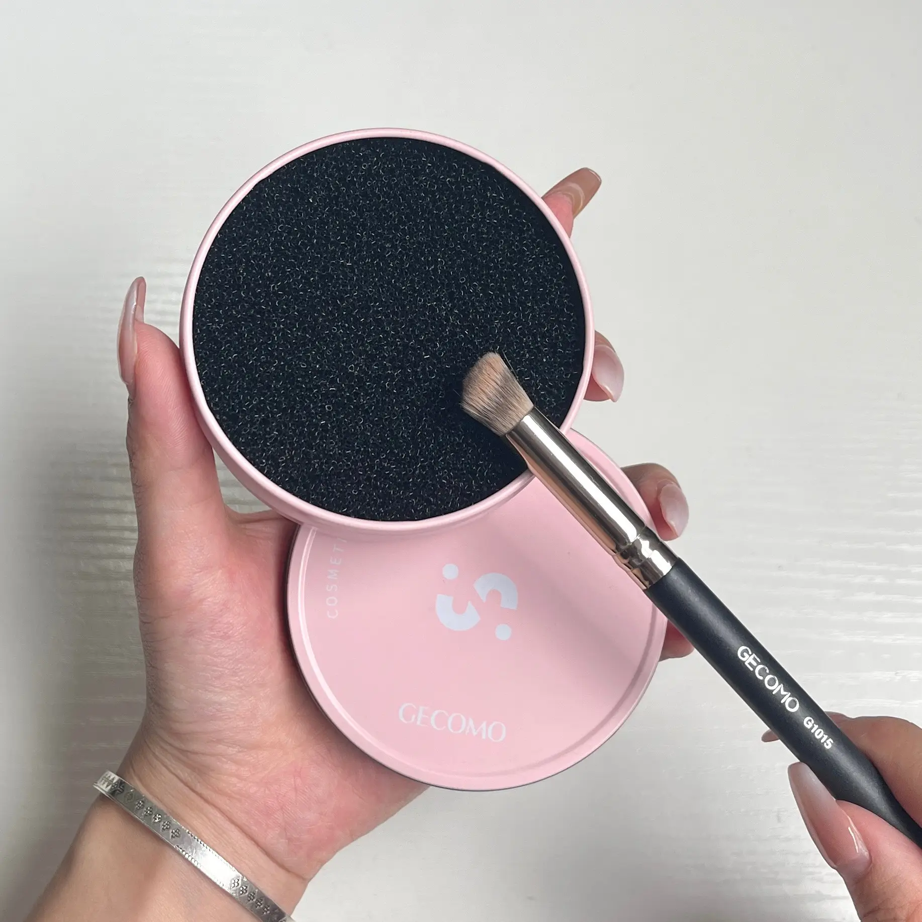 GECOMO Mini Silicone Powder Brush Cleaner - Image 4