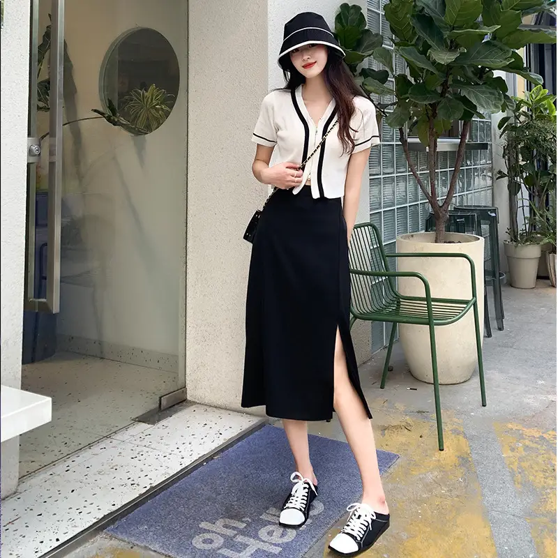 Women's Green Side Slit A-Line Skirt Mid Length - Image 5