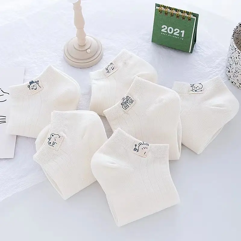 Short socks women's summer bear cloth label white thin boat Socks cute Japanese Joker solid color short socks Zhuji wholesale