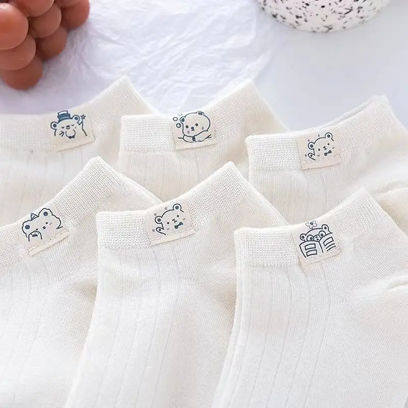 Short socks women's summer bear cloth label white thin boat Socks cute Japanese Joker solid color short socks Zhuji wholesale