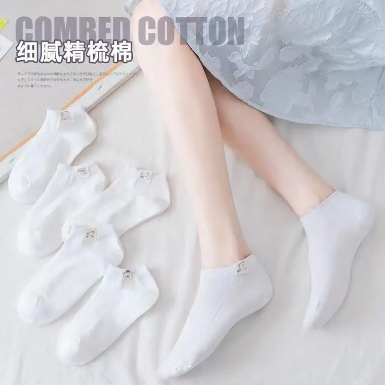 Short socks women's summer bear cloth label white thin boat Socks cute Japanese Joker solid color short socks Zhuji wholesale