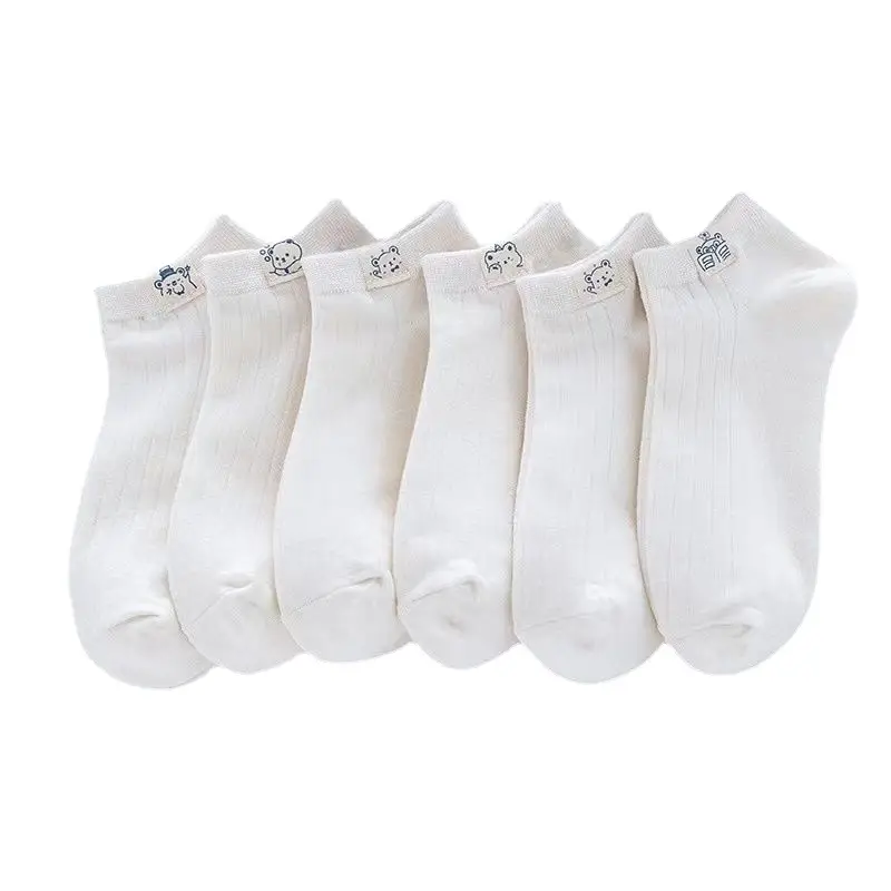 Short socks women's summer bear cloth label white thin boat Socks cute Japanese Joker solid color short socks Zhuji wholesale