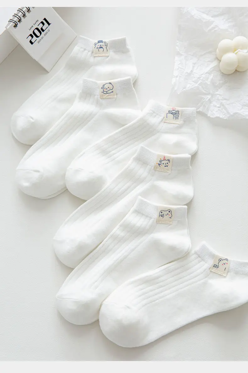 Short socks women's summer bear cloth label white thin boat Socks cute Japanese Joker solid color short socks Zhuji wholesale — feature 3