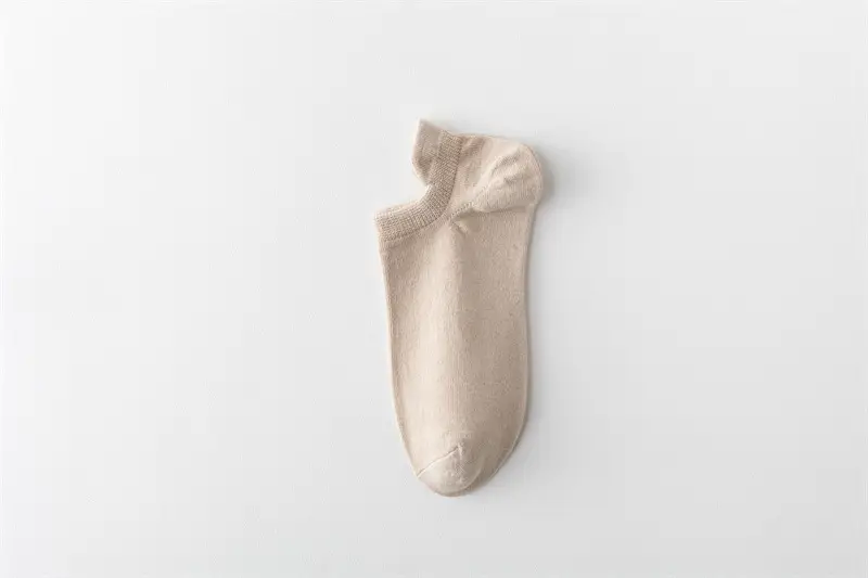 Short socks women's summer bear cloth label white thin boat Socks cute Japanese Joker solid color short socks Zhuji wholesale