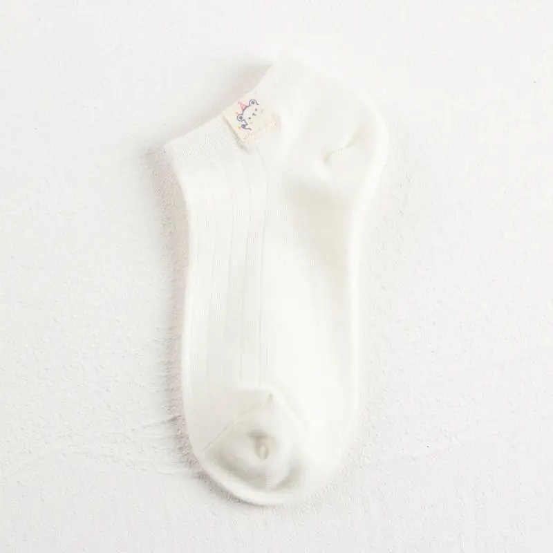 Short socks women's summer bear cloth label white thin boat Socks cute Japanese Joker solid color short socks Zhuji wholesale