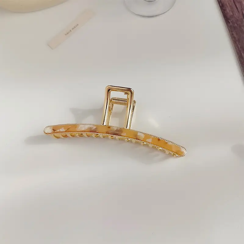 Golden Korean Style Hair Clip for Women - Image 4