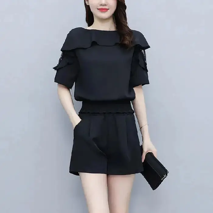 Plus-Size Women's Black Lace Short Sleeve Suit Large - Image 2