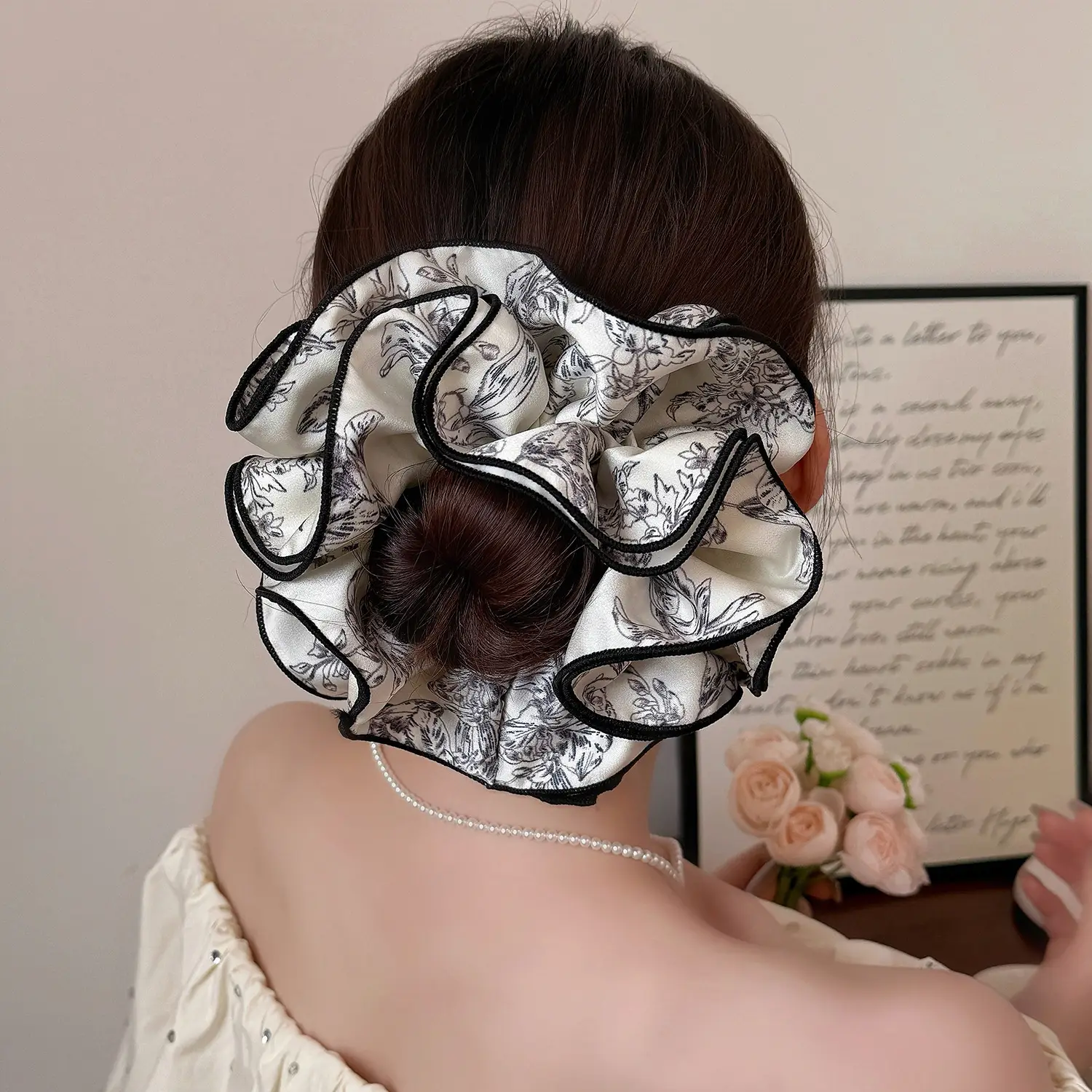 Elegant Ruched Hair Ties for Women Brown Black