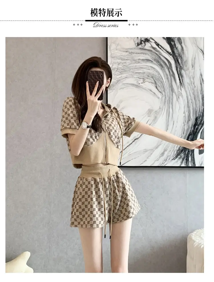 2025 Summer Women's Hooded Shorts Set Beige Checkered — feature 1