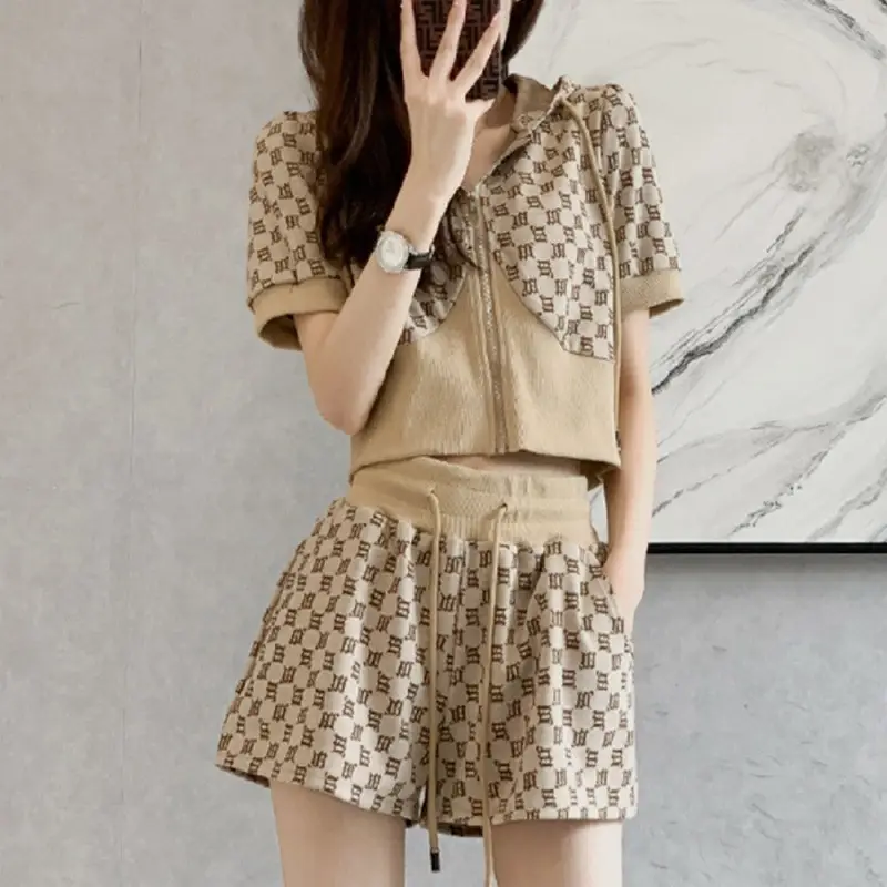 Khaki [one set]]