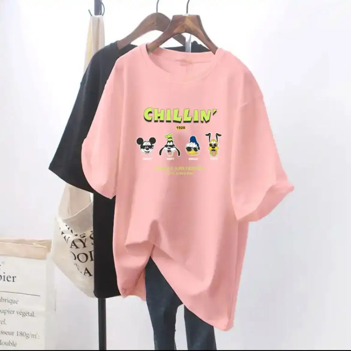Women Chillin' Graphic T-Shirt Black Mid Length