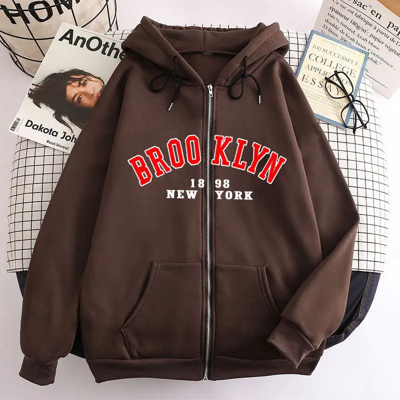 Brooklyn 1989 Zipper Hoodie Brown - Image 12