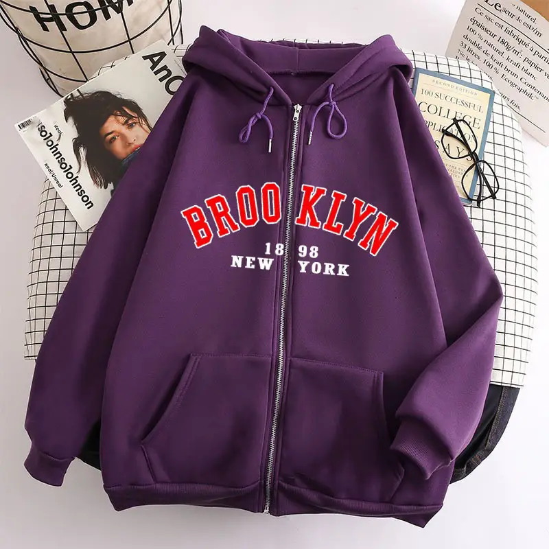 Brooklyn 1989 Zipper Hoodie Brown - Image 13