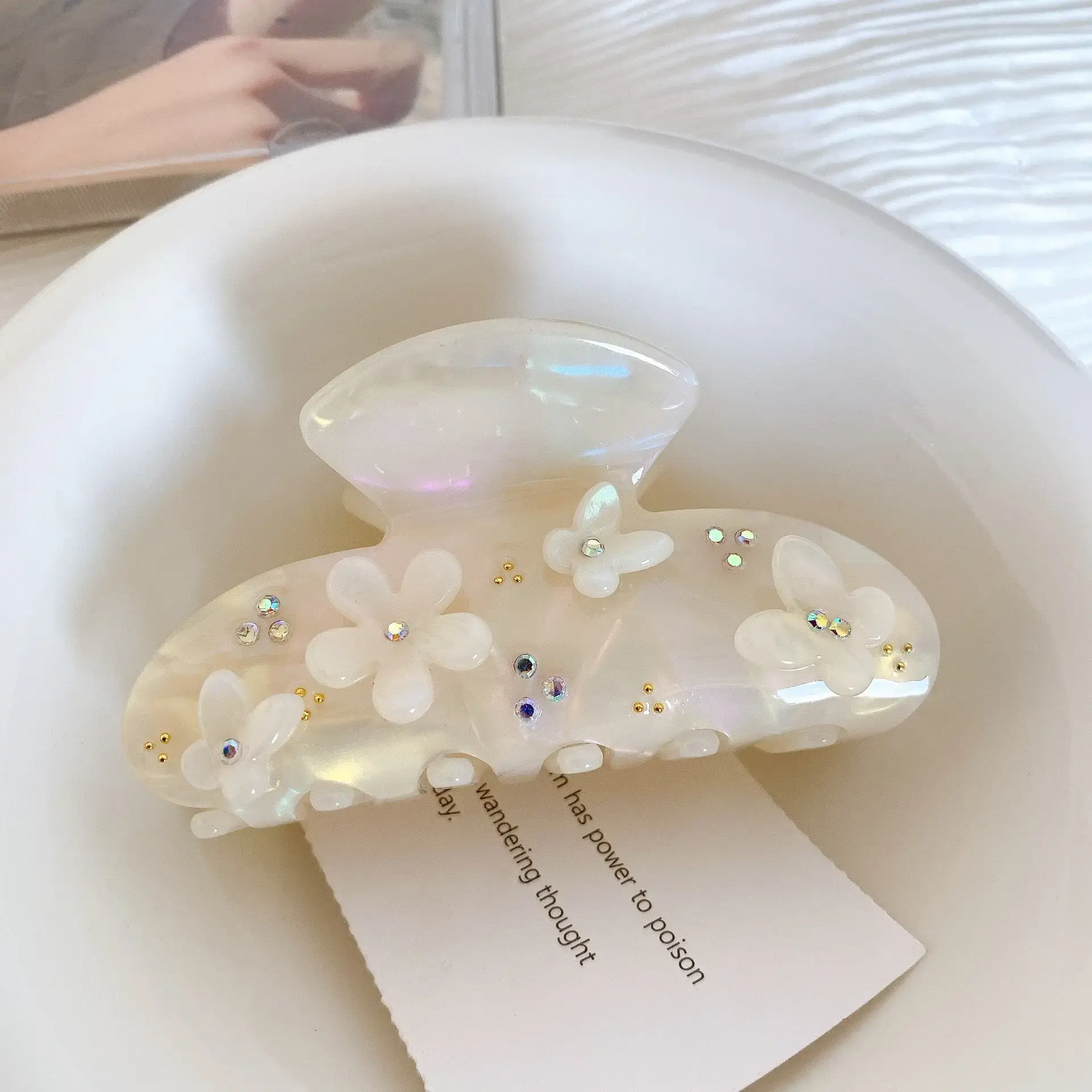 Elegant White Hair Clip with Floral Butterfly Design - Image 2