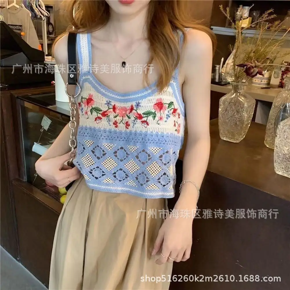 Women's Black Embroidered Knitted Vest with White Flower Design - Image 11