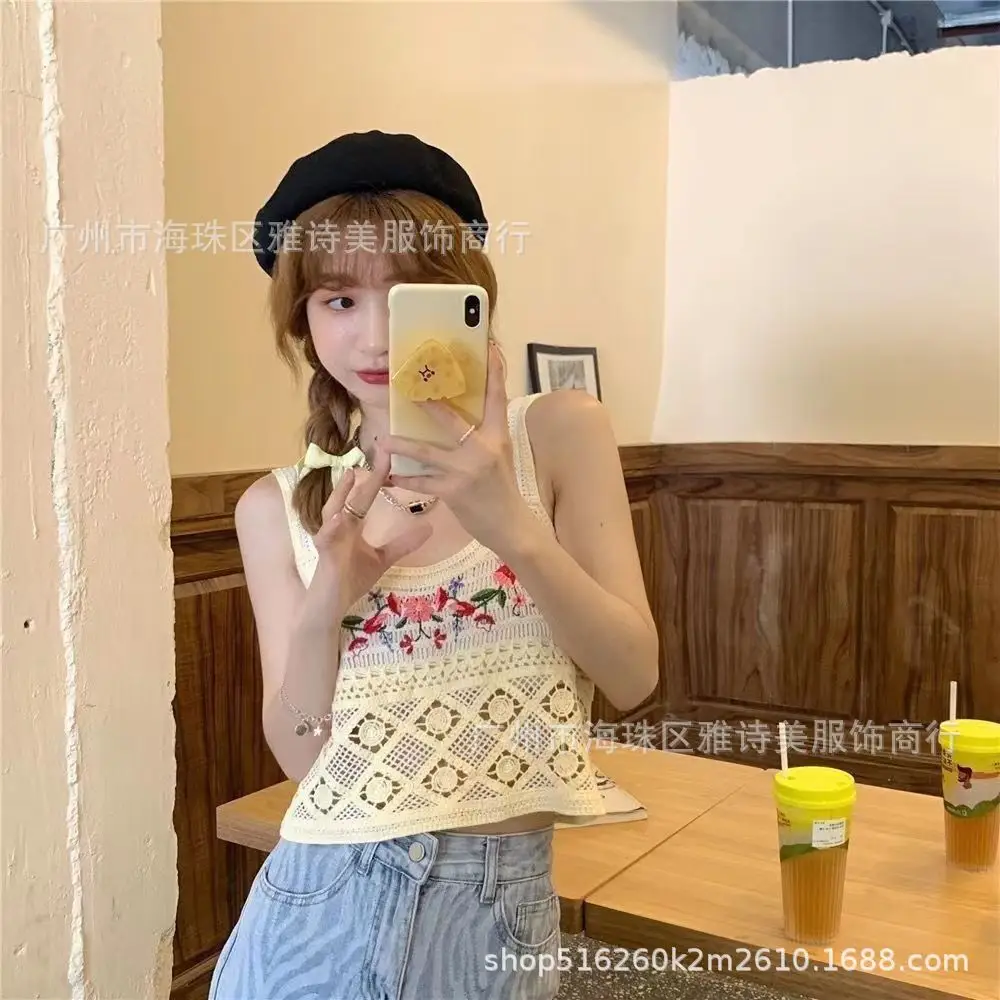 Women's Black Embroidered Knitted Vest with White Flower Design - Image 13