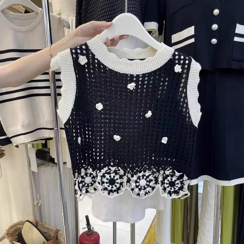 Women's Black Embroidered Knitted Vest with White Flower Design - Image 2
