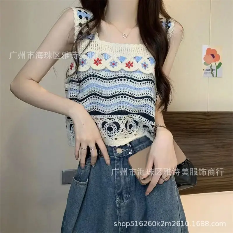Women's Black Embroidered Knitted Vest with White Flower Design - Image 23