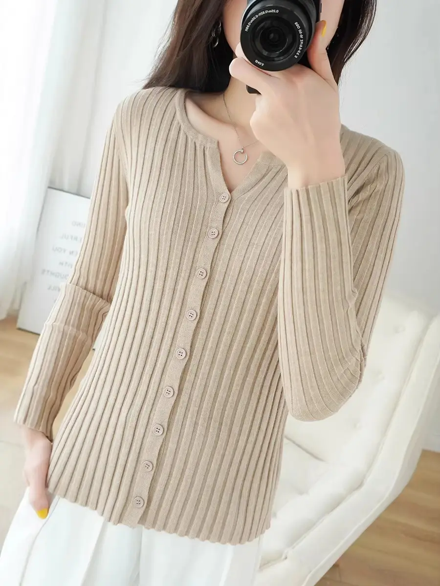 Women's New Knitted Cardigan Short Coat Round Neck Long Sleeve Solid Color - Image 13