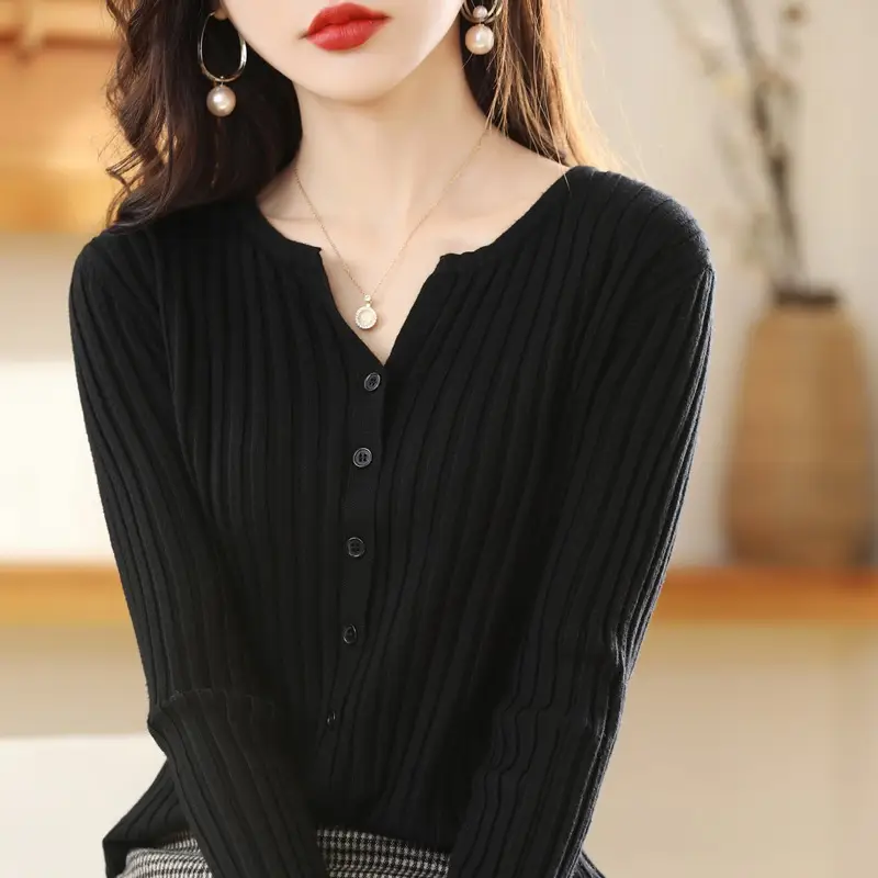 Women's New Knitted Cardigan Short Coat Round Neck Long Sleeve Solid Color - Image 9
