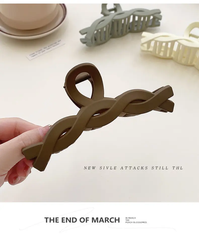 Elegant Hair Clip for Women Large Braided Style — feature 11