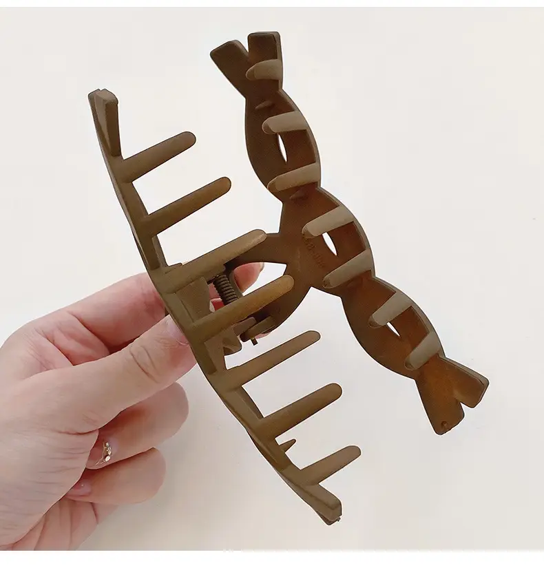 Elegant Hair Clip for Women Large Braided Style — feature 16