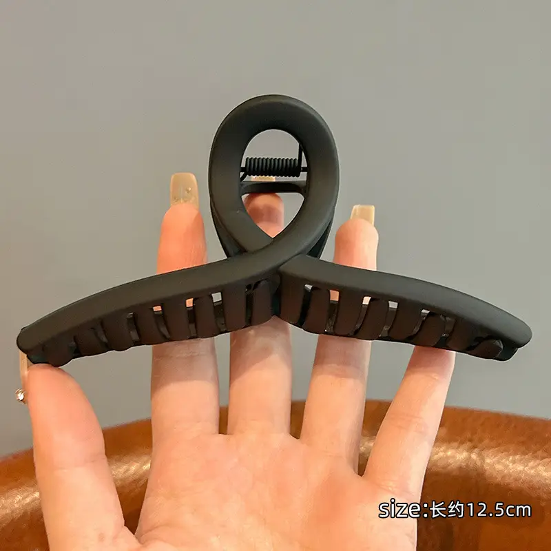 Elegant Hair Clip for Women Large Braided Style - Image 11