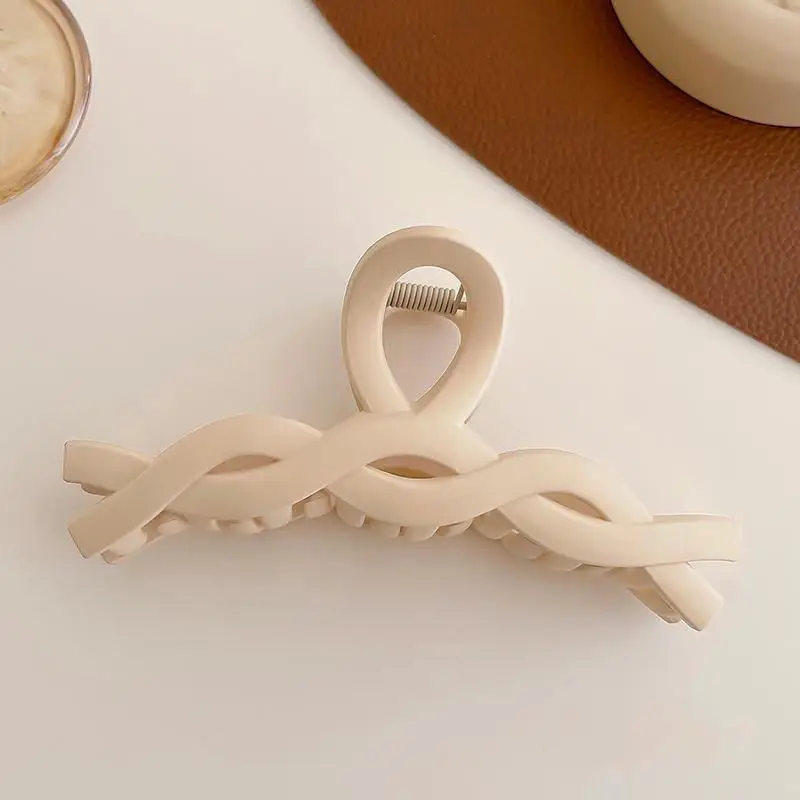 Elegant Hair Clip for Women Large Braided Style - Image 6