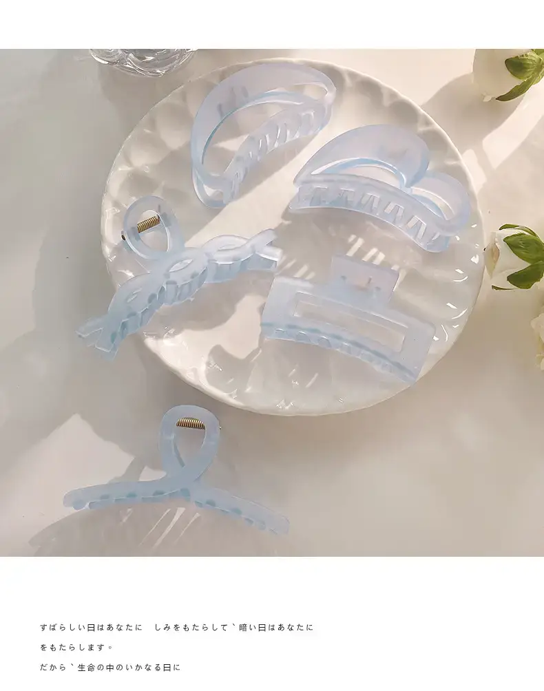Light Blue Frosted Hair Clip for Women — feature 4