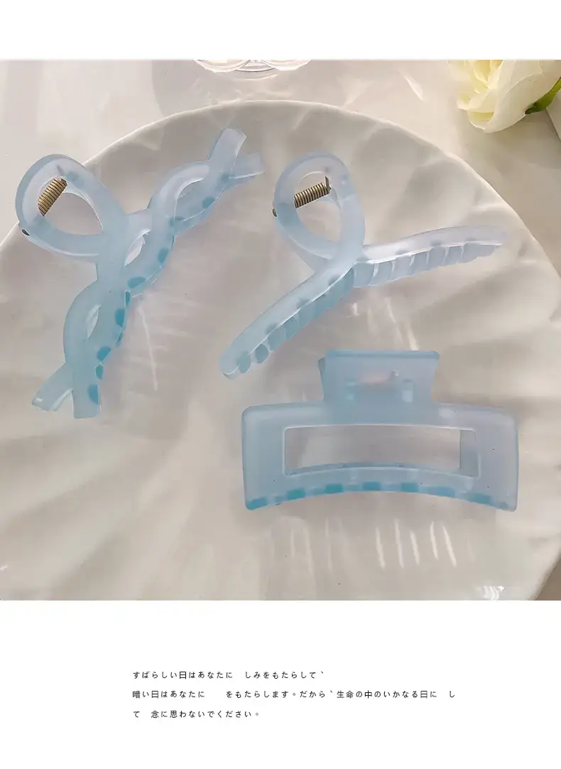 Light Blue Frosted Hair Clip for Women — feature 6