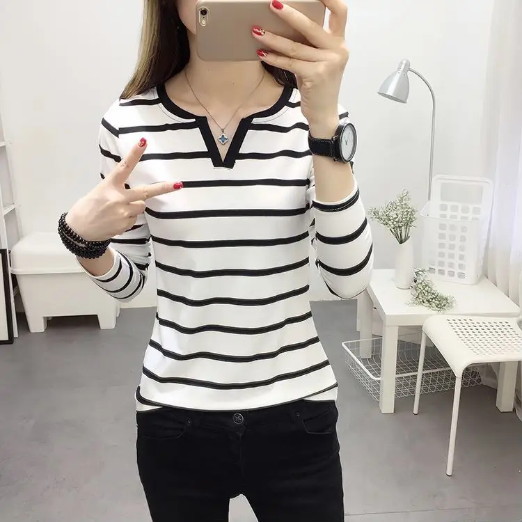 2025 Striped V-Neck Long Sleeve T-Shirt Black White — feature 3