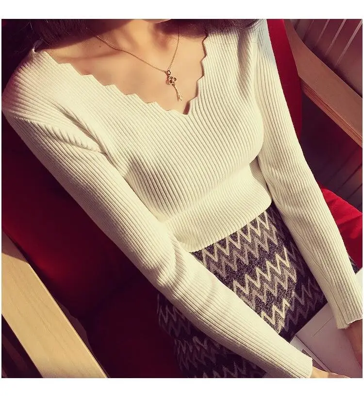 Women's V-neck Long Sleeve Pullover Sweater Cream — feature 8