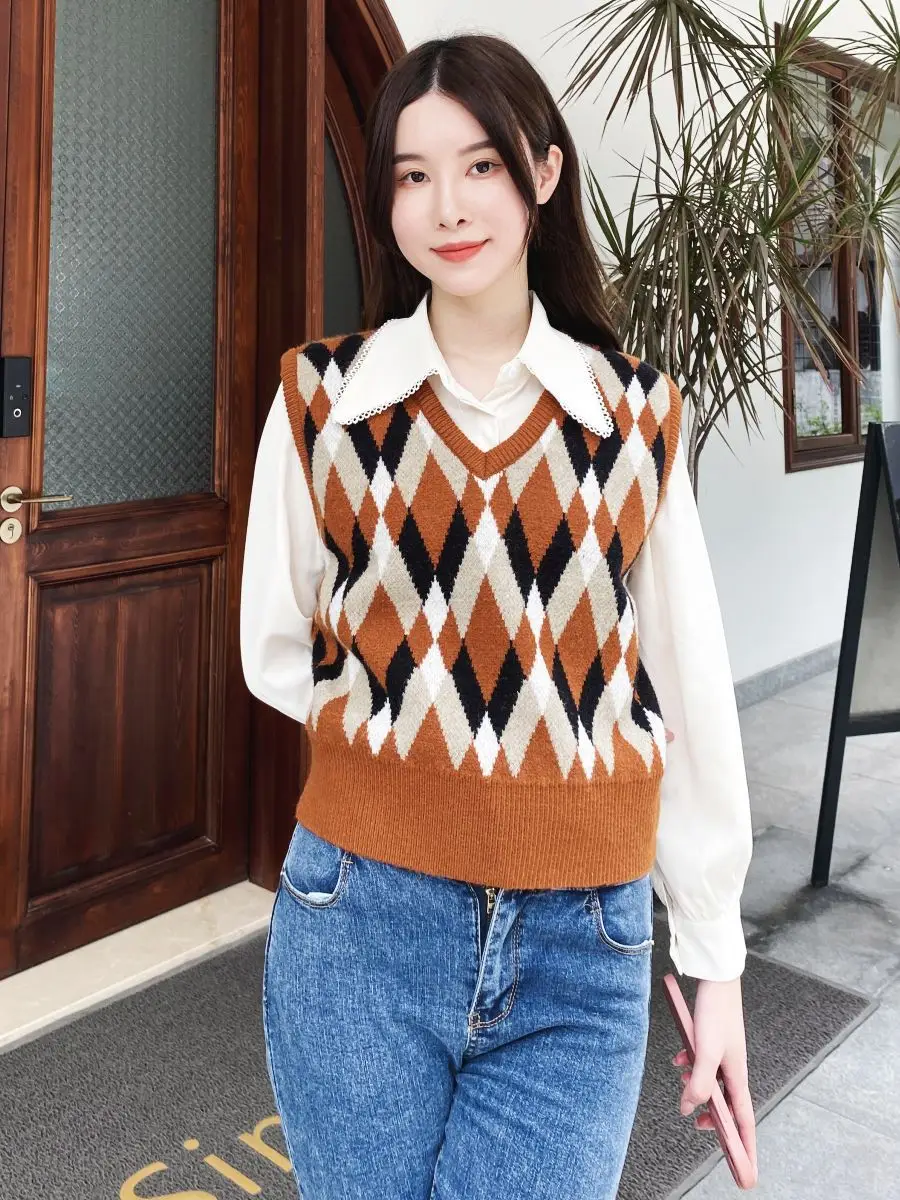 Women Jacquard Knitted V-Neck Vest Orange White - Image 5