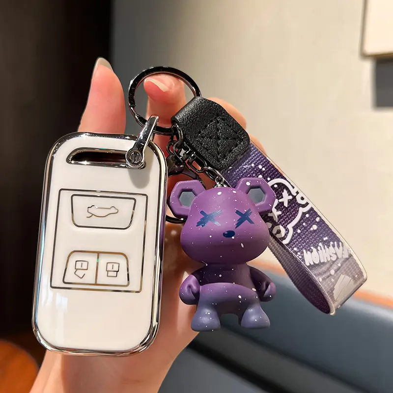 Chery E-Smart 3-key [single shell White] + purple violent bear pendant