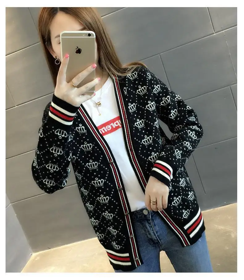 Women's Knitted Short Sweater Coat White Red Stripes 2023 — feature 12