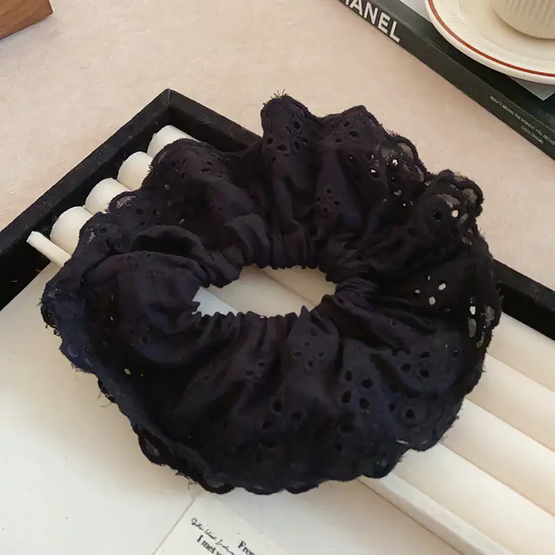 Elegant Mesh Hair Clip with Floral Design - Image 10
