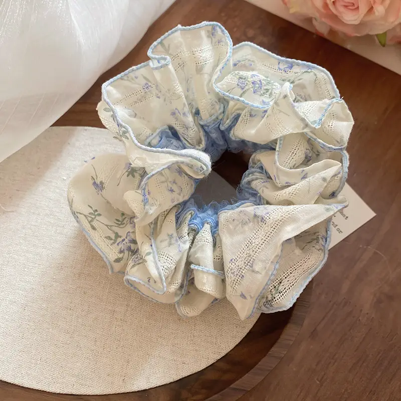 Elegant Mesh Hair Clip with Floral Design - Image 17