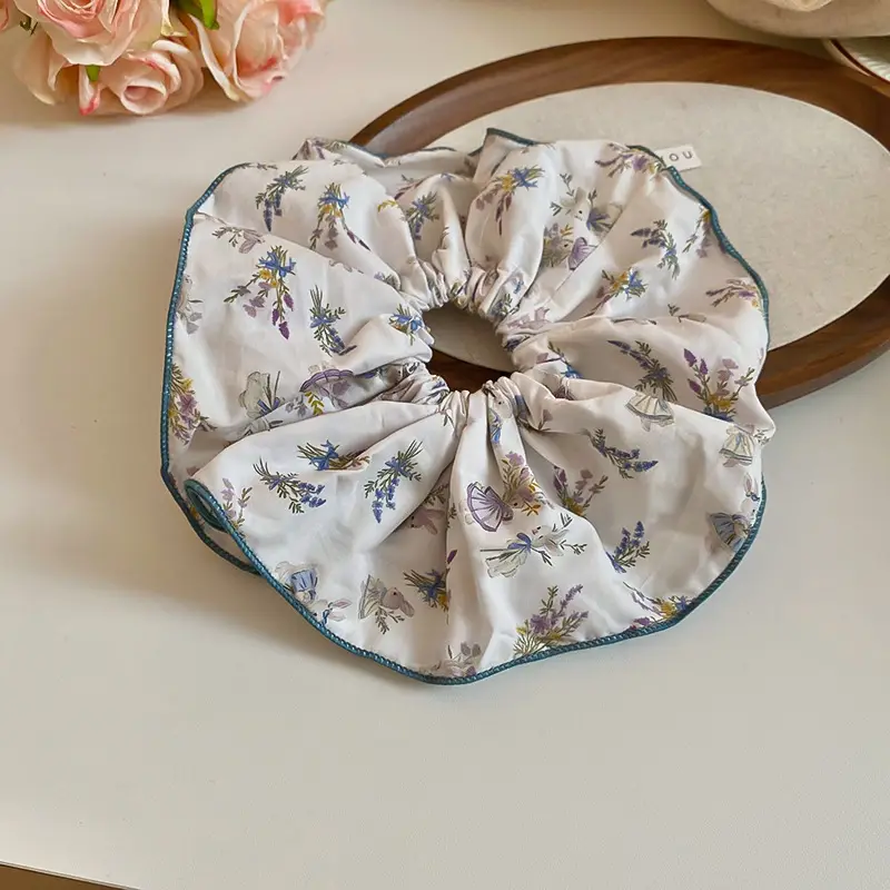 Elegant Mesh Hair Clip with Floral Design - Image 21