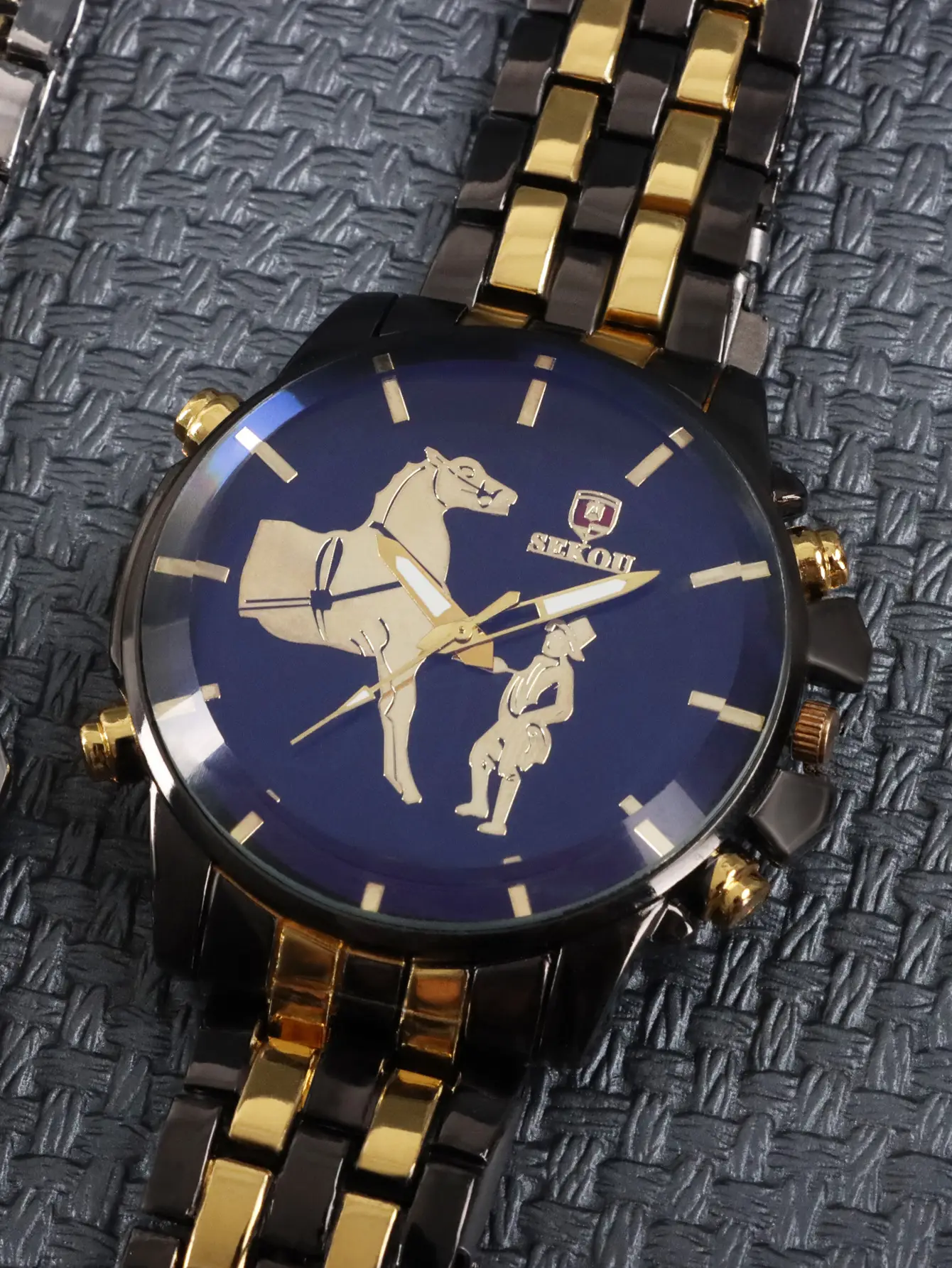 Cross-Border Fashion Men's Quartz Watch Gold-Tone Alloy — feature 18